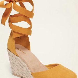 NWT Old Navy Faux-Suede Strappy Lace-Up Espadrille